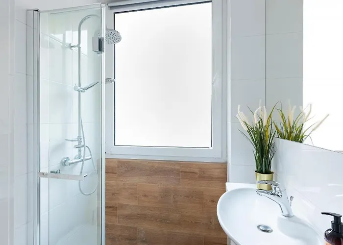 Marszalkowska 83 - Stacja Metra 500m - Dworzec Centrlany 1km - Better