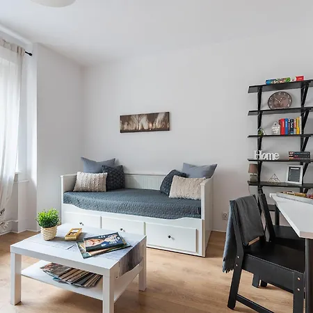 Marszalkowska 83 - Stacja Metra 500m - Dworzec Centrlany 1km - Better Varsovie